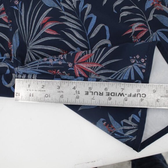 Travis mathew shorts Men's 34 8.5" Cool As A Coconut Boardshorts floral pockets - Picture 7 of 14